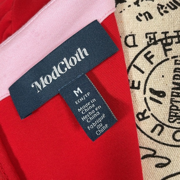 MODCLOTH Red Greet Me Sweetly A-Line Dress Size Medium Retro Bombshell Festival - Picture 4 of 7